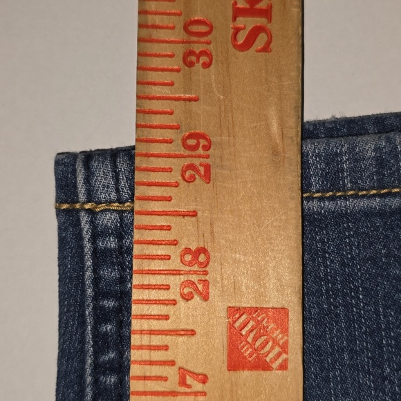TORRID Bombshell Skinny Premium Stretch  Destructed Jean Womens Size 18R - Picture 14 of 15